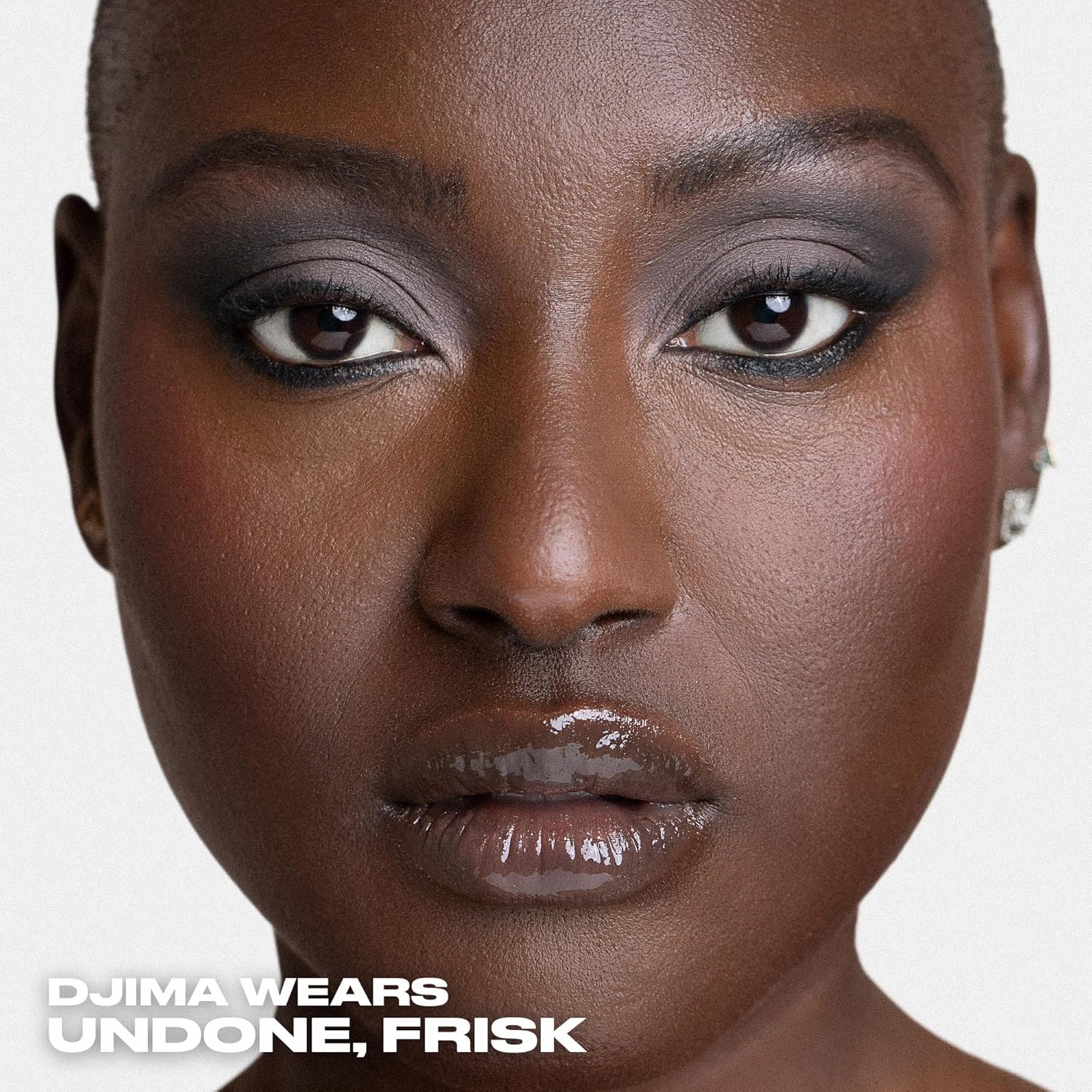 Urban Decay Naked 2 Basics Mini Eyeshadow Palette - 6 Matte Nude Shadows, Multi-Use Powder for Eye, Contour, or Brows, Ultra-Blendable Cool-Tone Neutrals, Long-lasting Wear, Travel Makeup with Mirror